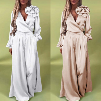 Elegant Jumpsuit with Flower