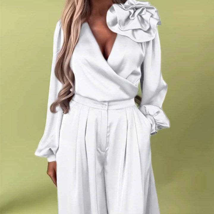 Elegant Jumpsuit with Flower