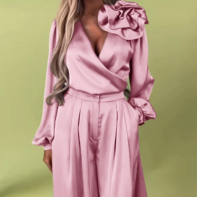 Elegant Jumpsuit with Flower